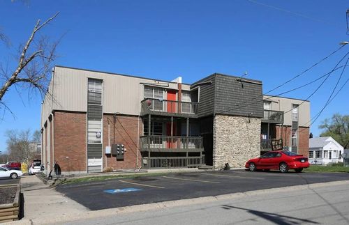 1301 S Scott Ave, INDEPENDENCE, MO, 64052-4204 | Card Image