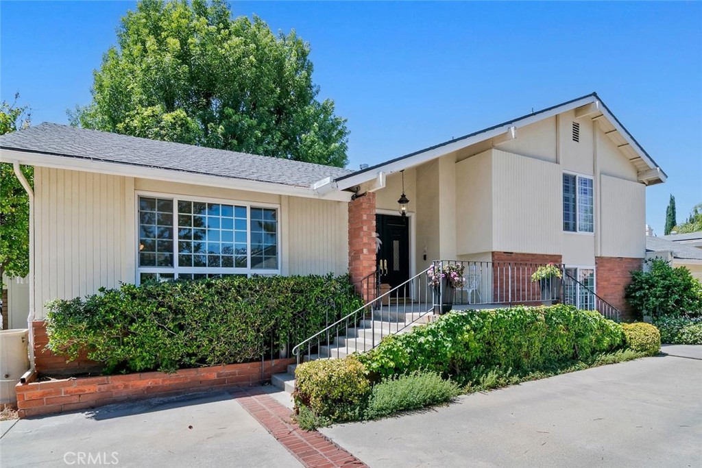 Residential in Chatsworth 4