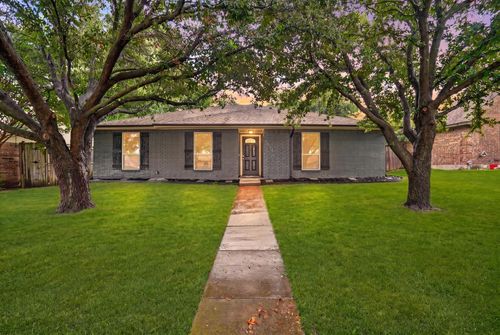 4539 Preston Trail Dr, Mesquite, TX, 75150-1989 | Card Image