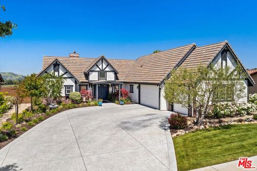 571 Oak Ridge Rd, Solvang, CA, 93463-2996 | Card Image