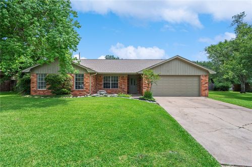 3502 Broad Oak Cir, Bryan, TX, 77802-3505 | Card Image
