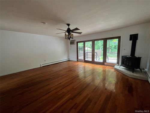 156 Coolidge St, Haverstraw, NY, 10927-1033 | Card Image