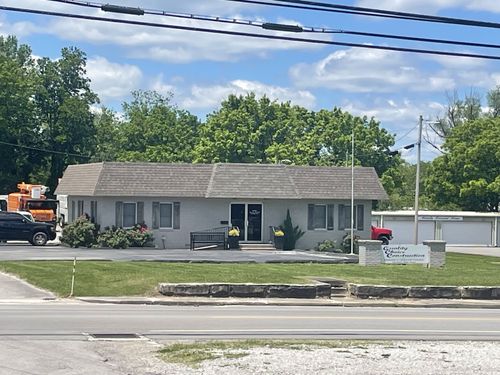 239 S Main St, Jamestown, TN, 38556-3749 | Card Image