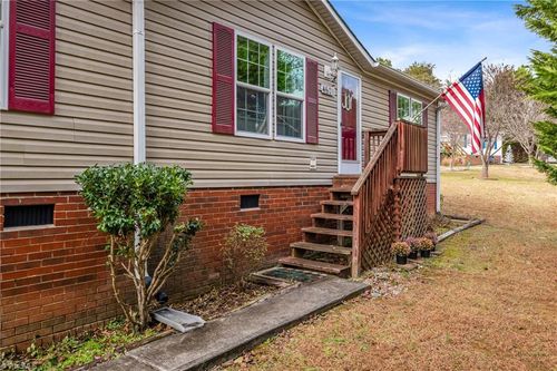 4601 Loredo Ct, Gibsonville, NC, 27249-9618 | Card Image