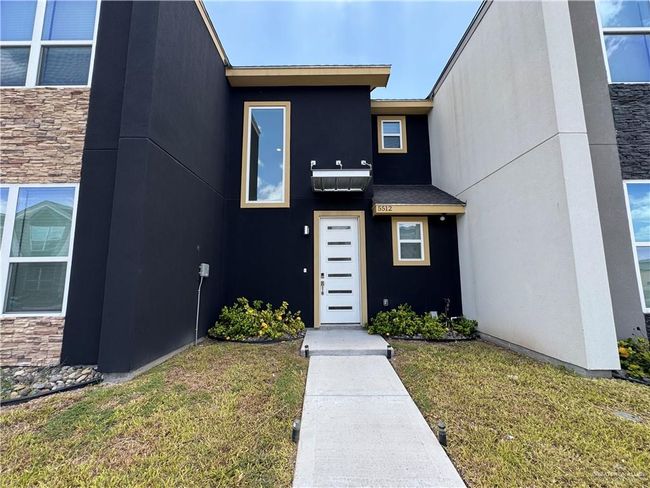 5512 N Crown Point, Townhouse with 3 bedrooms, 3 bathrooms and 2 parking in Pharr TX | Image 21