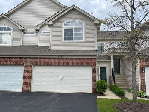 2277 Stoughton Dr, Aurora, IL, 60502-6247 | Card Image