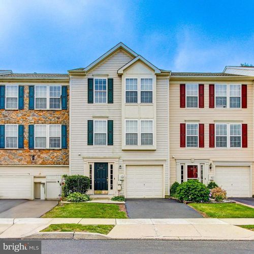 717 Waterway Ct, QUAKERTOWN, PA, 18951-5048 | Card Image