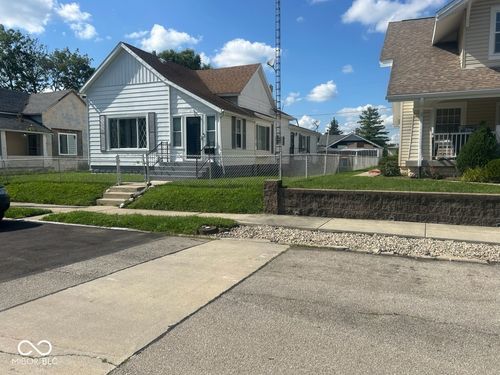 710 E 6th St, Muncie, IN, 47302-3418 | Card Image