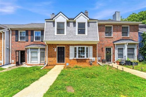 3244 Hampton Ct Se, Smyrna, GA, 30082-2628 | Card Image