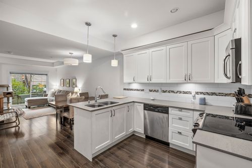 115-828 Royal Ave, New Westminster, BC, V3M1J9 | Card Image