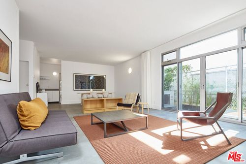 1-558 Rose Ave, Venice, CA, 90291-2411 | Card Image