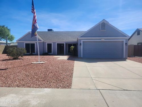 8339 W Windrose Dr, Peoria, AZ, 85381-5168 | Card Image