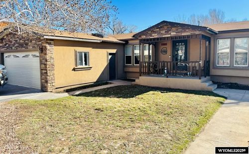 295 E Cottonwood Dr, Mountain View, WY, 82939-5072 | Card Image