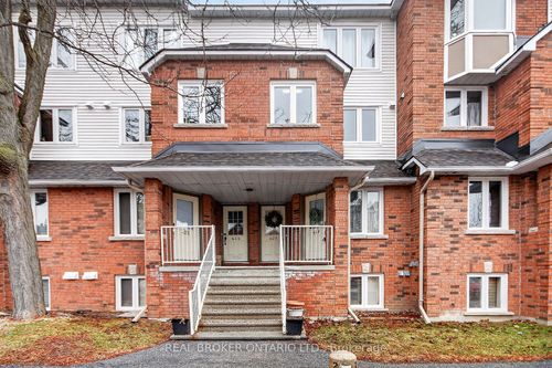418 Briston Pvt, Ottawa, ON, K1G5R4 | Card Image