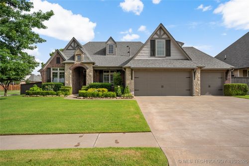 425 128th St, Jenks, OK, 74037-4415 | Card Image