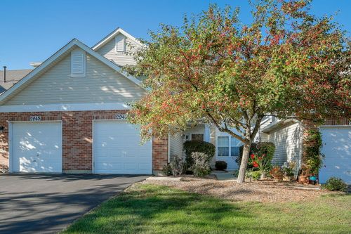 2943 Kentshire Cir, Naperville, IL, 60564-8429 | Card Image