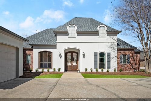 3828 Twelve Oaks Ave, Baton Rouge, LA, 70820-2000 | Card Image