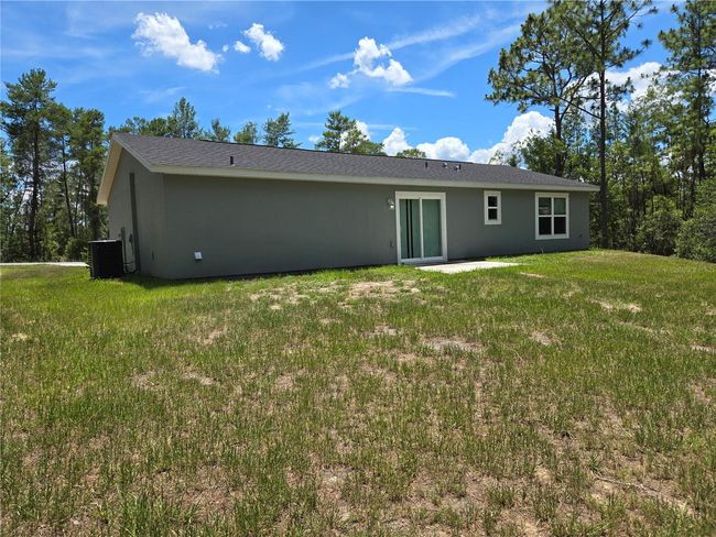 5185 Sw 158 Th Pl, House other with 3 bedrooms, 2 bathrooms and null parking in Ocala FL | Image 5
