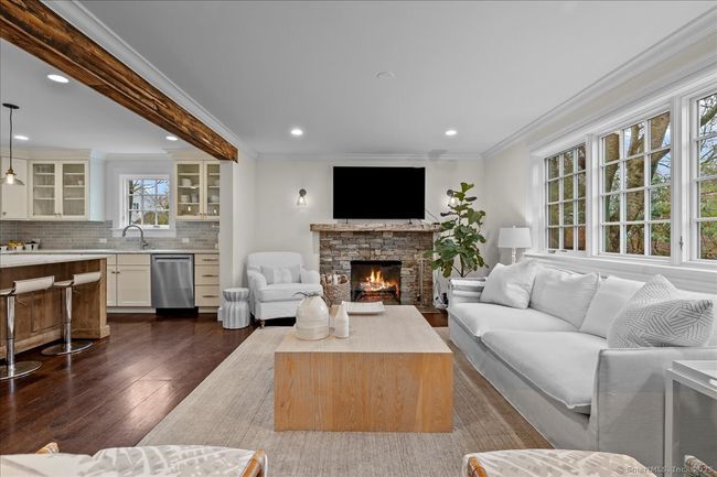 192 Highland Ave, House other with 5 bedrooms, 4 bathrooms and null parking in Norwalk CT | Image 4