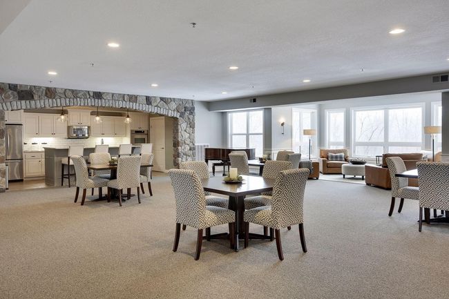 Huge party room with kitchen | Image 22