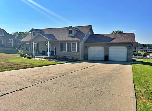 7 White Ridge Ct, Washington, IN, 47501-8909 | Card Image