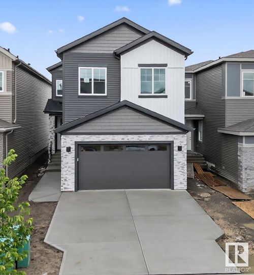 10 Edgefield Way, Saint Albert, AB, T8N8A1 | Card Image