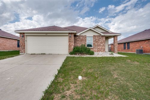 319 Quail Crossing Dr, Sanger, TX, 76266-6612 | Card Image