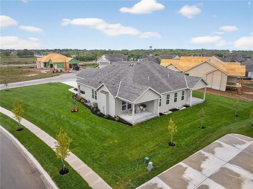 8217 Aurora St, Lenexa, KS, 66220-2540 | Card Image