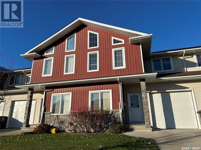 106 Atton Cres, Townhouse with 3 bedrooms, 4 bathrooms and null parking in Saskatoon SK | Image 1