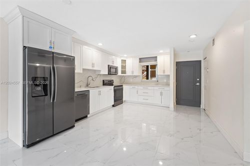 m-109-7920 Camino Real, Miami, FL, 33143 | Card Image