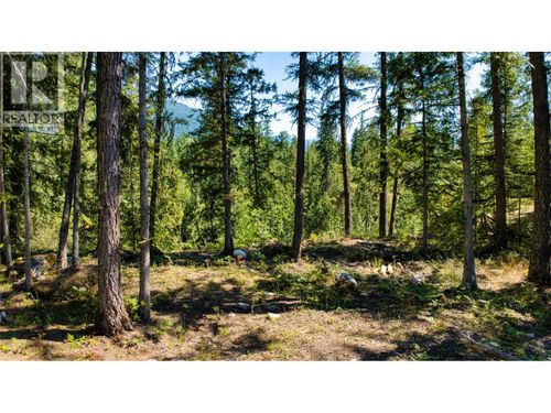 16300 Wadds Rd, Crawford Bay, BC, V0B | Card Image