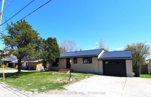 44 Tweedsmuir Rd, Kirkland Lake, ON, P2N1J2 | Card Image