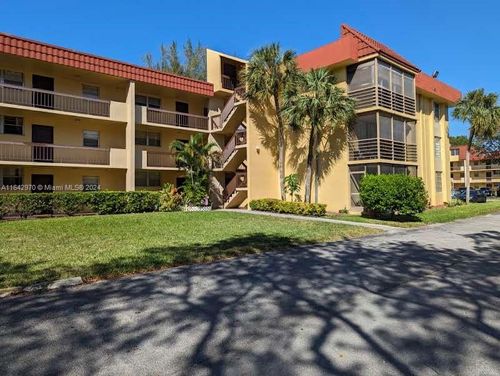 c212-3390 Foxcroft Rd, Miramar, FL, 33025-4194 | Card Image
