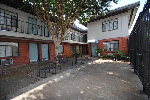 3-2501 Yoakum Blvd, Houston, TX, 77006-2743 | Card Image