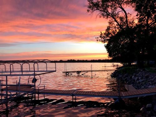 33798 Shady Oak Dr, Clinton, MN, 56225 | Card Image