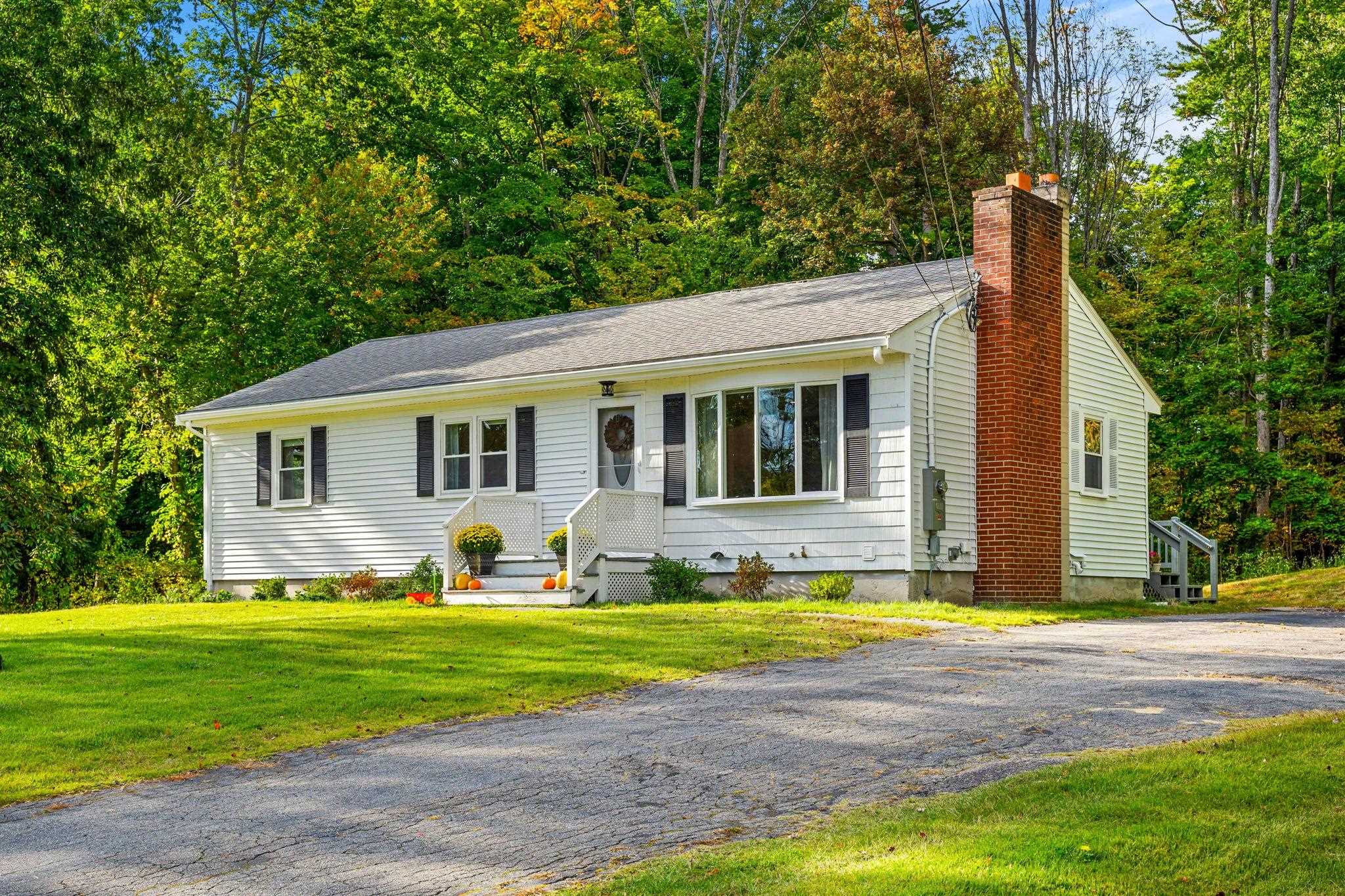 Sleepy Hollow Rd, Atkinson, NH 03811