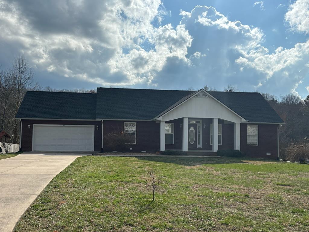 Brittney Cir, Baxter, TN 38544