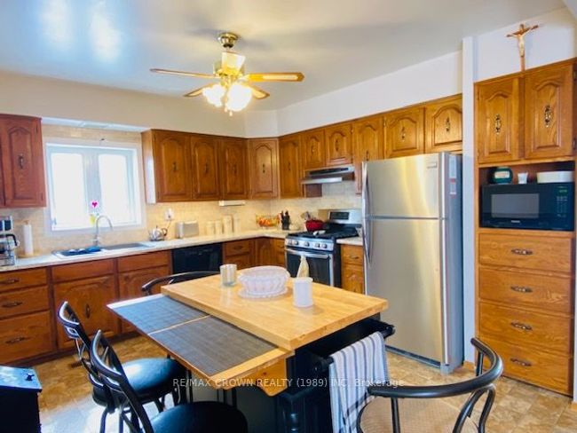 36 Seventh Ave, House other with 4 bedrooms, 2 bathrooms and 6 parking in Smooth Rock Falls ON | Image 9