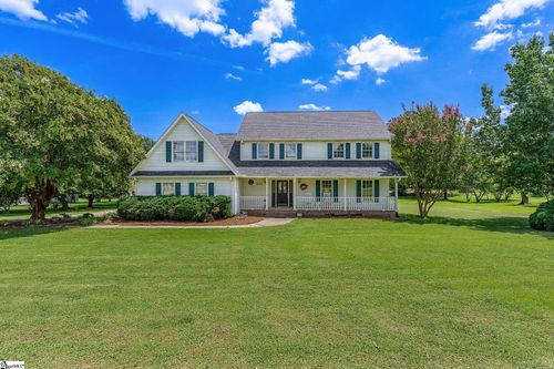 104 Knoll Creek Dr, Simpsonville, SC, 29680-7013 | Card Image