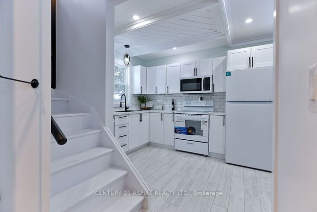 43 Glendale Ave, House other with 3 bedrooms, 2 bathrooms and 2 parking in Deep River ON | Image 14