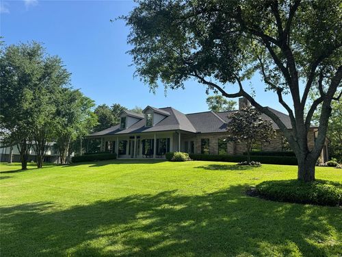 3315 E Bayou Dr, Shoreacres, TX, 77571-7168 | Card Image