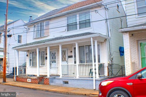 27 N Price St, SAINT CLAIR, PA, 17970-1066 | Card Image