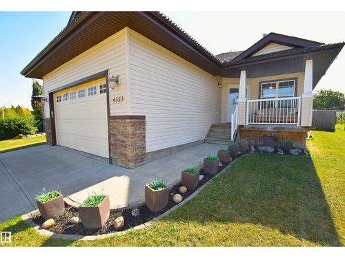 4353 48a Ave, Onoway, AB, T0E1V0 | Card Image