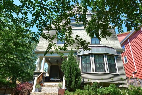 1531 Cambridge St, Cambridge, MA, 02139-1042 | Card Image