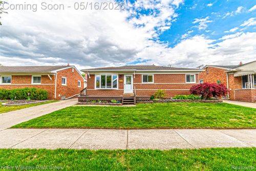 29652 Sherry Ave, Madison Heights, MI, 48071-4430 | Card Image