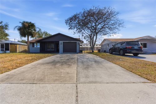 5330 Poinsettia Dr, NEW PORT RICHEY, FL, 34652-4643 | Card Image