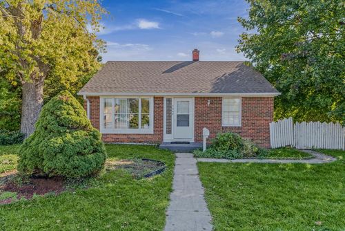 7549 W Beloit Road, WEST ALLIS, WI, 53219 | Card Image