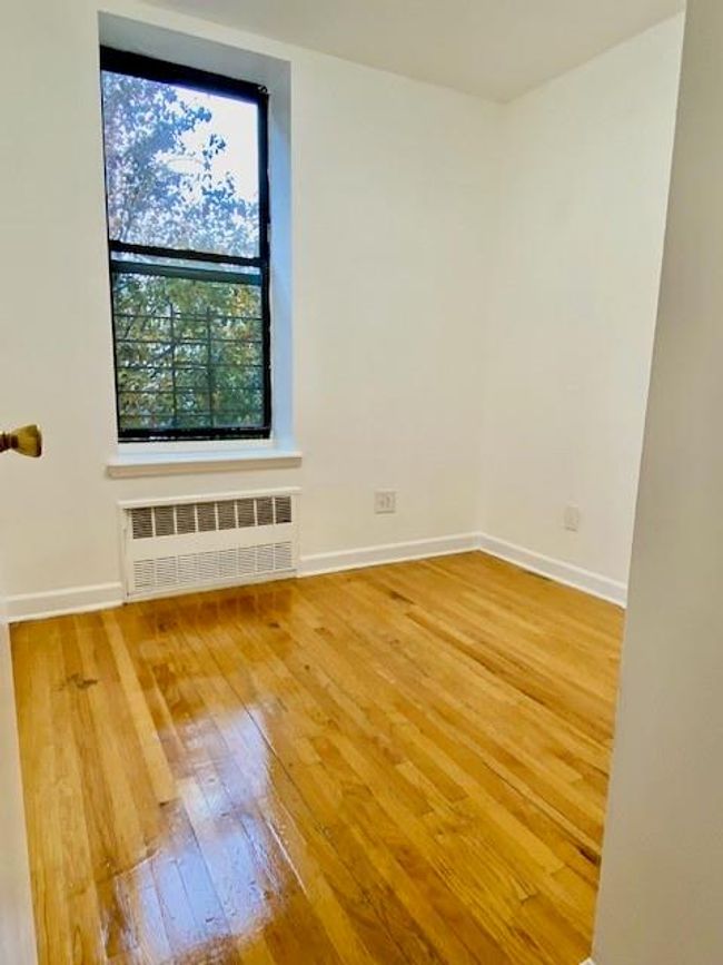 APT-2E - 525 W 134 Th St, Home with 3 bedrooms, 1 bathrooms and null parking in New York NY | Image 8