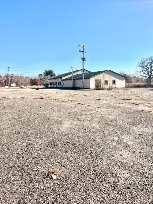 20454 Highway 65 Ne, East Bethel, MN, 55011-9405 | Card Image