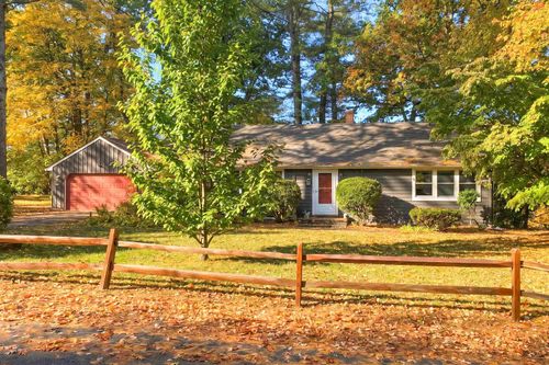 1 York Rd, Hampstead, NH, 03841-2329 | Card Image